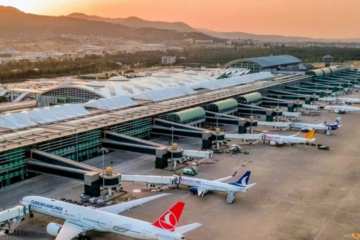Adnan Menderes Havalimanı